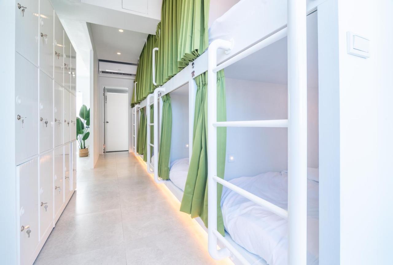 W3 Hostel Luodong Exterior photo